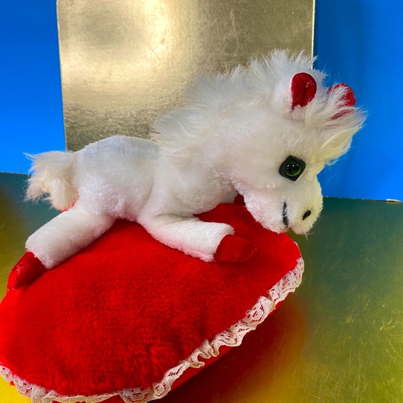 RUSS BERRIE Vintage White Unicorn On Red Heart Pillow Plush #938 RARE - Picture 5 of 15